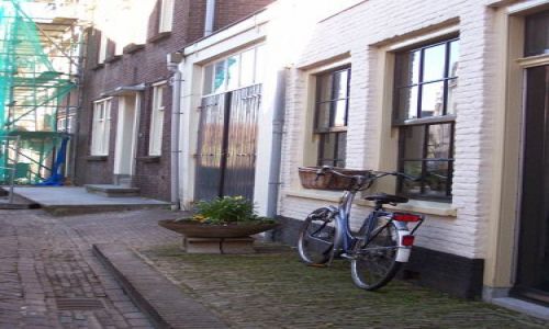 Zdjęcie HOLANDIA / Geldria / Zaltbommel / Uliczki Zaltbommel