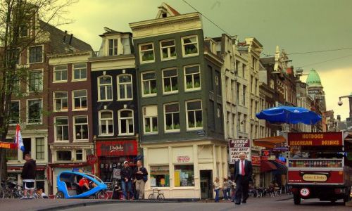 Zdjecie HOLANDIA / pln-wsch / Amsterdam / krzywy Amsterdam 