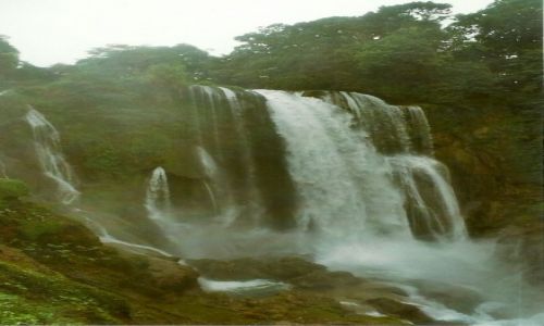 Zdjecie HONDURAS / Zach. Honduras / San Buenaventura / Wodospad Pulhapanzak