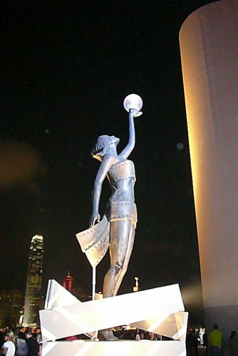 Zdjęcia: nadbrzeże, Koowlon, statua, HONG KONG Zdjęcia: nadbrzeże, Koowlon, statua, HONG KONG