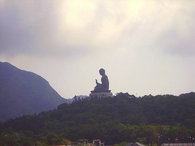 Zdjęcia: kolejka Gondolowa na Lantau, Hongkong, błogosławieństwo Buddy, HONG KONG Zdjęcia: kolejka Gondolowa na Lantau, Hongkong, błogosławieństwo Buddy, HONG KONG