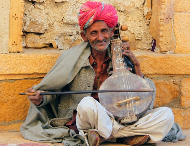 Zdjęcia: Jaisalmer, Rajasthan, uliczny artysta, INDIE Zdjęcia: Jaisalmer, Rajasthan, uliczny artysta, INDIE