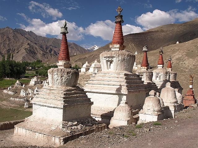 Zdjęcia: gdzieś w Dlinie Ladakh, Dolina Ladakh, tzw. Mały Tybet, Buddyjskie stupy, INDIE Zdjęcia: gdzieś w Dlinie Ladakh, Dolina Ladakh, tzw. Mały Tybet, Buddyjskie stupy, INDIE