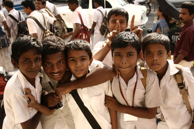 Zdjęcia: Thiruvananthapuram, Kerala, chlopaki, INDIE Zdjęcia: Thiruvananthapuram, Kerala, chlopaki, INDIE