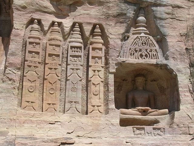 Zdjęcia: wąwóz; Gwalior, Madhja Pradesh, Rzeźby dżinijskie , INDIE Zdjęcia: wąwóz; Gwalior, Madhja Pradesh, Rzeźby dżinijskie , INDIE