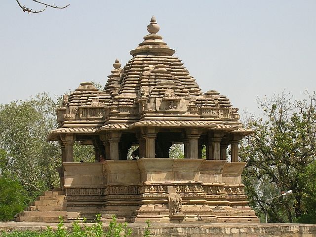 Zdjęcia: Khajuraho, Madhja Pradesh, Świątynia 2 - grupa zachodnia, INDIE Zdjęcia: Khajuraho, Madhja Pradesh, Świątynia 2 - grupa zachodnia, INDIE