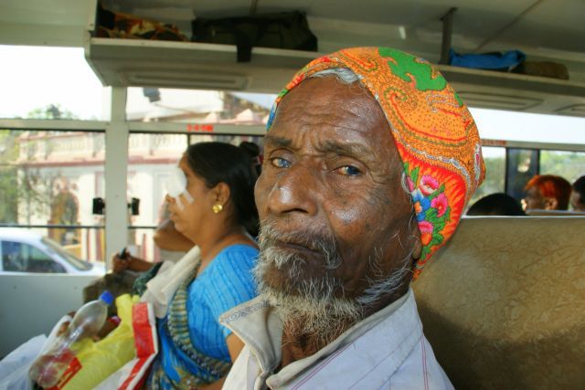 Zdjęcia: Bhujodi, Bhujodi, W autobusie, INDIE Zdjęcia: Bhujodi, Bhujodi, W autobusie, INDIE
