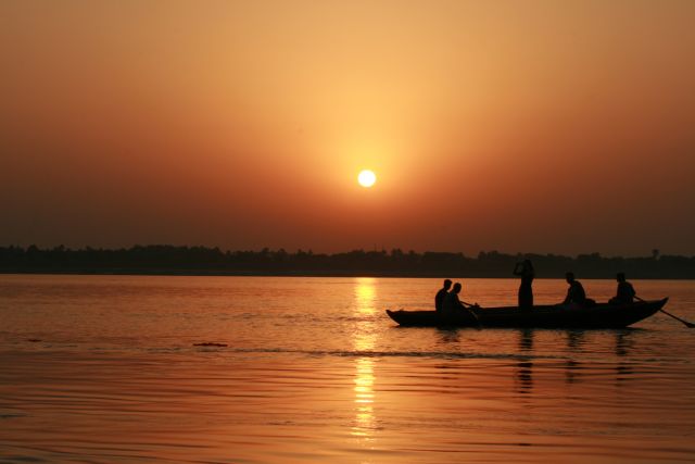 Zdjęcia: Varanasi, Uttar Pradesh, Ganges- świt, INDIE Zdjęcia: Varanasi, Uttar Pradesh, Ganges- świt, INDIE