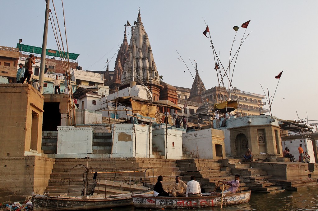 Zdjęcia: Varanasi, Na brzegu świętej rzeki, INDIE Zdjęcia: Varanasi, Na brzegu świętej rzeki, INDIE