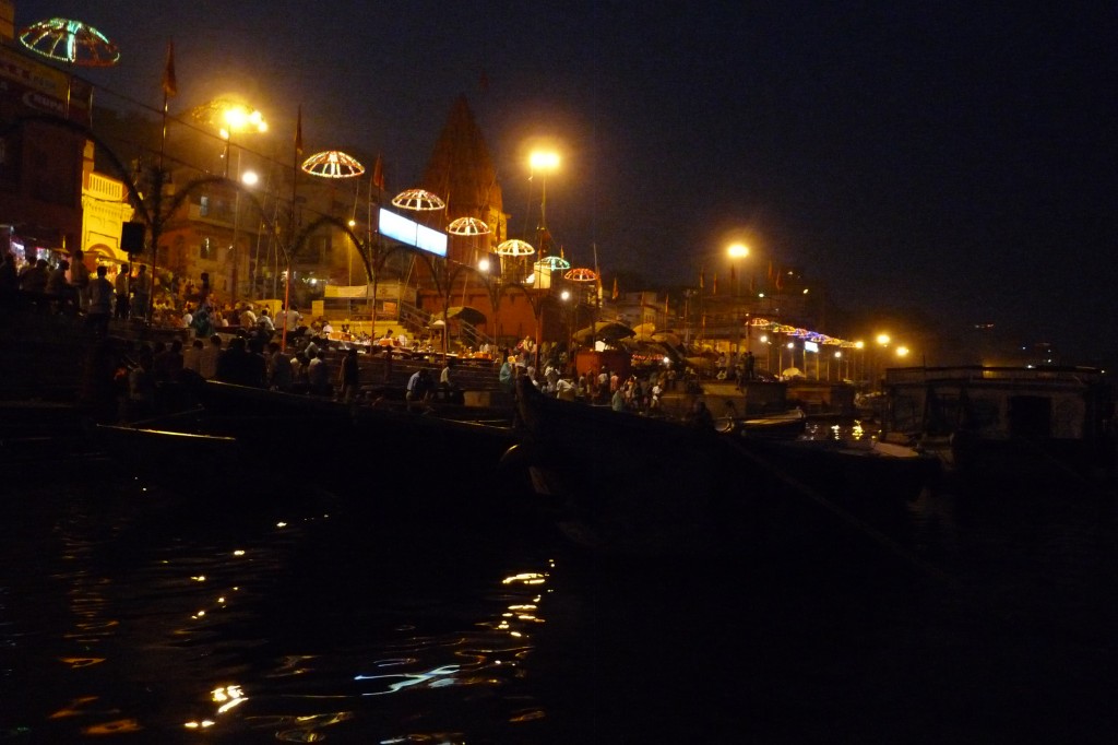 Zdjęcia: Waranasi, Uttar Pradesh , Puja, INDIE Zdjęcia: Waranasi, Uttar Pradesh , Puja, INDIE