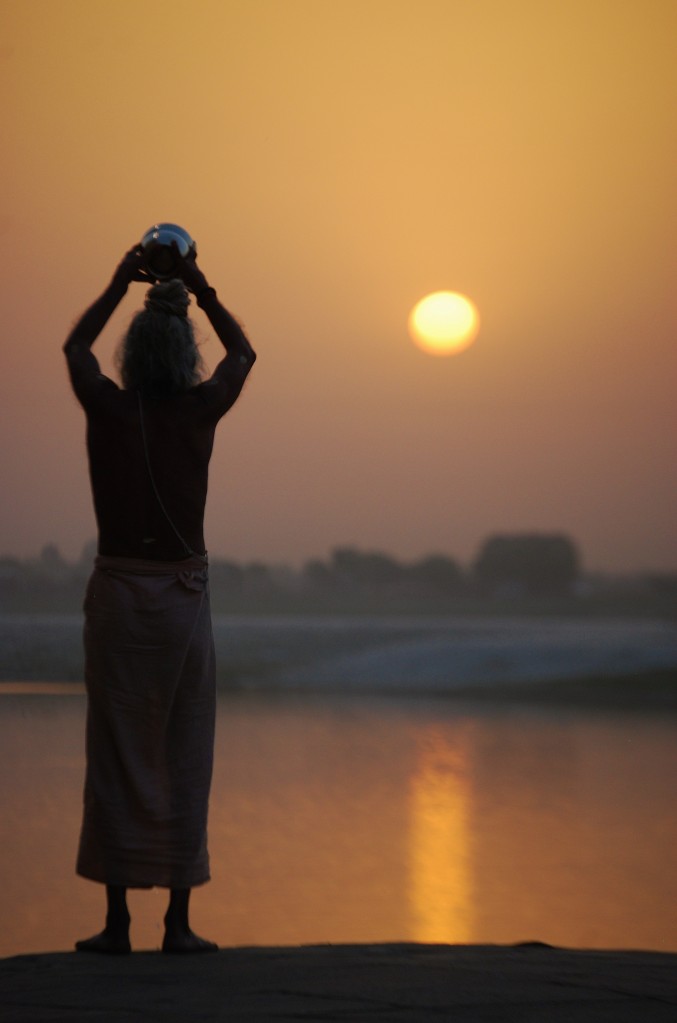 Zdjęcia: Varanasi, Uttar Pradesh, Modlitwa, INDIE Zdjęcia: Varanasi, Uttar Pradesh, Modlitwa, INDIE