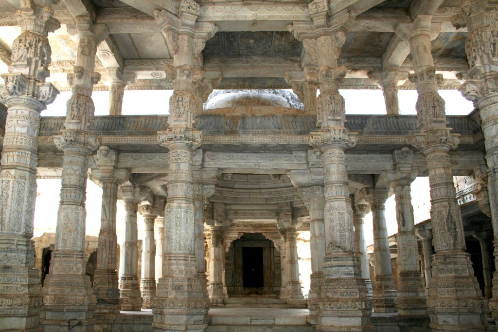 Zdjęcia: Ranakpur, Radżastan, Dżinijska świątynia 1444 kolumn, INDIE Zdjęcia: Ranakpur, Radżastan, Dżinijska świątynia 1444 kolumn, INDIE