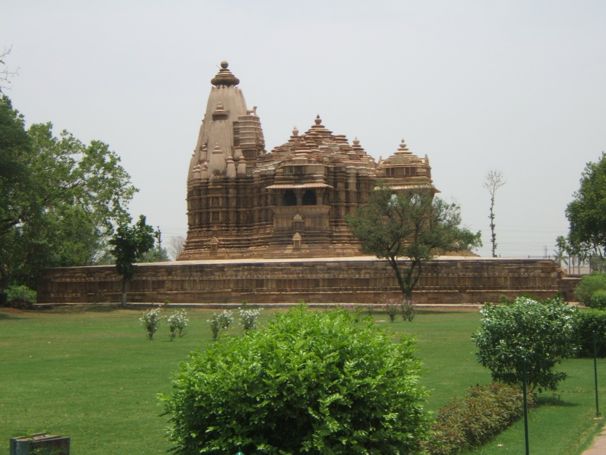 Zdjęcia: Khajuraho, Madhya Pradeś, Świątynia Ćitragupty, INDIE Zdjęcia: Khajuraho, Madhya Pradeś, Świątynia Ćitragupty, INDIE