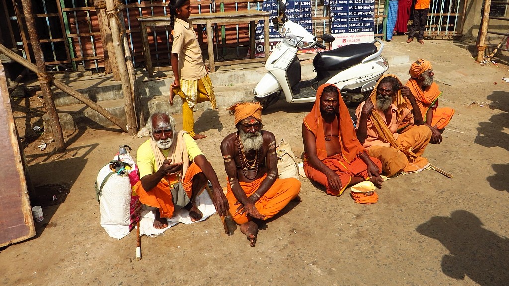 Zdjęcia: Tiruvannamalaj, Tamilnadu, ulice Tiruvannamalaj, INDIE Zdjęcia: Tiruvannamalaj, Tamilnadu, ulice Tiruvannamalaj, INDIE