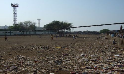 Zdjęcie INDIE / bombaj / gdzies w miescie / miejsko szkolny plac