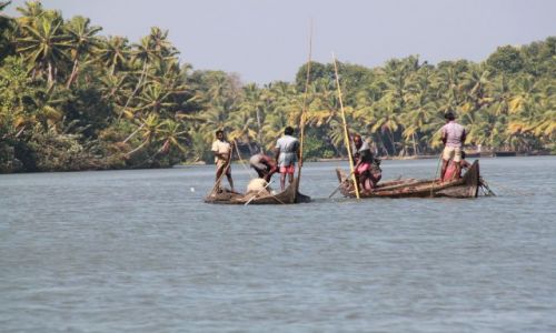Zdjecie INDIE / Kerala / Kumarakom / na ryby...