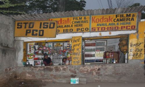 Zdjecie INDIE / Delhi / Old Delhi / sklepik
