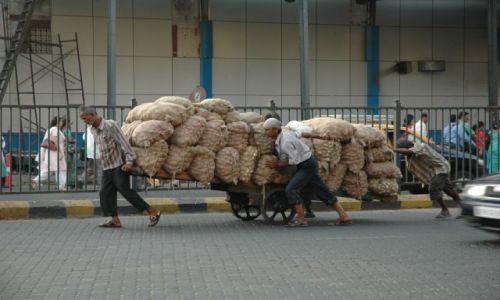 Zdjęcie INDIE / Mumbai (Bombay) / ulica / Transport