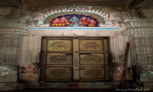 Zdjecie INDIE / Karnataka / Mysore / Po prostu drzwi