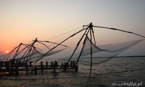 Zdjecie INDIE / Kerala / Kochin / Chiskie sieci rybackie