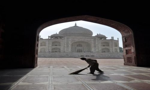 Zdjecie INDIE / Agra / Taj Mahal / O poranku