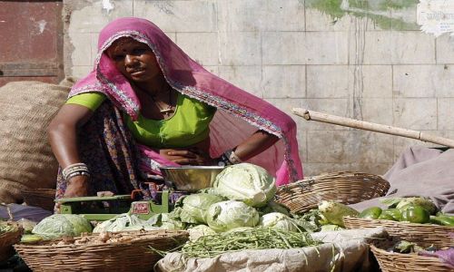 Zdjecie INDIE / Rajasthan / Puskhar / sprzedawczyni