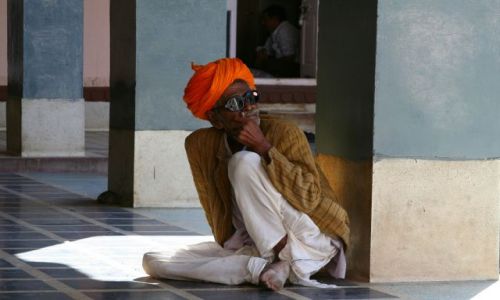 Zdjęcie INDIE / RAJASTHAN / BIKANER / W MARATONIE ZYCIA ZNAJDZ CHWILE NA ZADUME