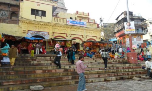 INDIE / Uttar Pradesh / Delhi / Waranasi, handel na ghatach