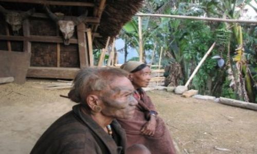 Zdjcie INDIE / NAGALAND / LONGWA / twarz