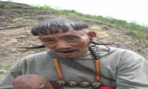 Zdjcie INDIE / NAGALAND / LONGWA / twarz