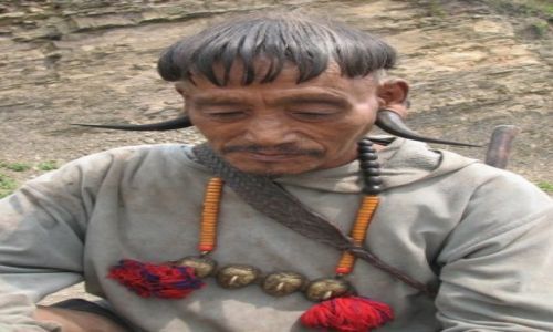 Zdjecie INDIE / NAGALAND / LONGWA / portret