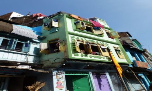 Zdjcie INDIE / Radastan / Udajpur / Kolorowy domek
