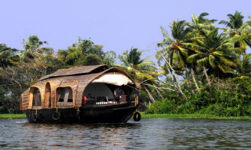 Zdjecie INDIE / Kerala / Aleppey - rozlewiska / Na odzi