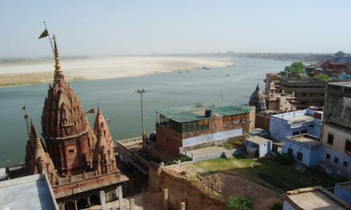 Zdjecie INDIE / Uttar Pradesh / Varanasi / Ganges