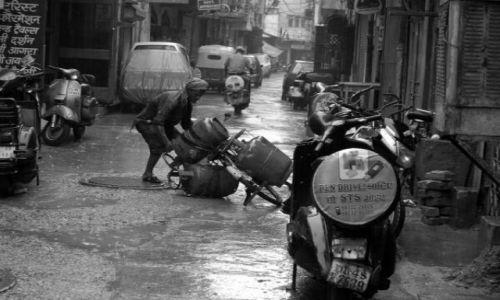 Zdjecie INDIE / brak / Delhi / Kolory Indii - monsun