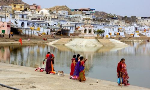 Zdjcie INDIE / - / Pushkar / wite jezioro w Pushkarze