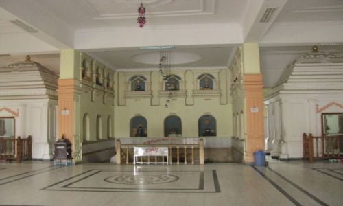 Zdjcie INDIE / stan Maharashtra / Aurangabad / witynia hinduistyczna