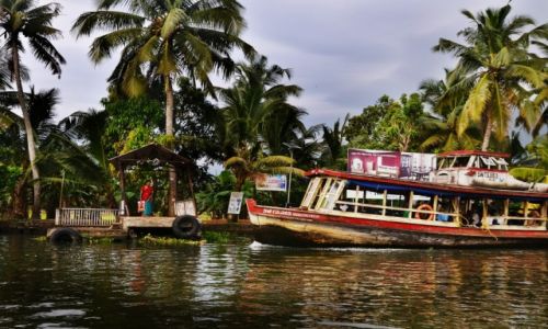 Zdjcie INDIE / Kerala / Alappuzha / Tramwaj wodny