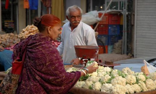 Zdjecie INDIE / Rajastan / Jodhpur / kupująca