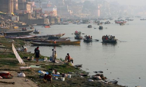 Zdjecie INDIE / Uttar Pradesh / Varanasi / Indyjska droga