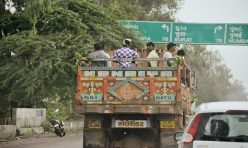Zdjecie INDIE / Gujarat / Bharuch / INDIAN STREET 