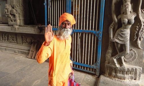 Zdjcie INDIE / Tamil Nadu / Tiruvannamalaj / pozdrowienie