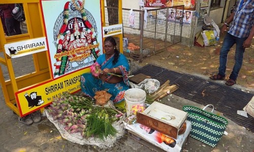 Zdjęcie INDIE / Tamil Nadu / Pondicherry / sprzedawca warzyw
