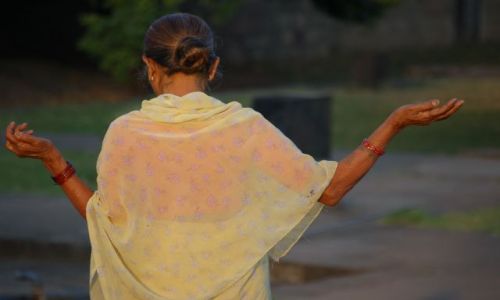 Zdjecie INDIE / brak / Pune / Kobieta w Sari.