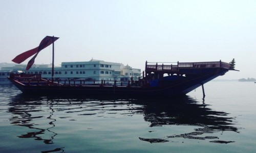 Zdjęcie INDIE / Radzastan / Udaipur lake Pichola / Udaipur - indyjskie miasto miłości