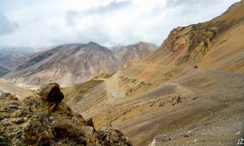 Zdjecie INDIE / Ladakh / W drodze z Sarchu do Leh / Droga do Leh