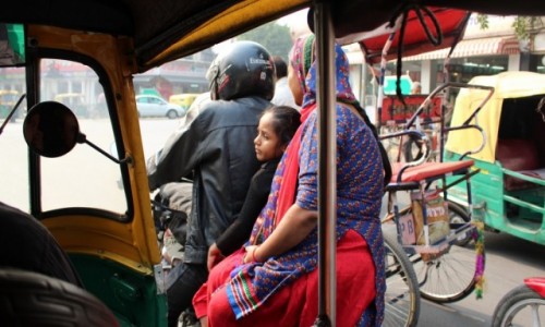 Zdjecie INDIE / - / New Delhi / Cenny pasaer