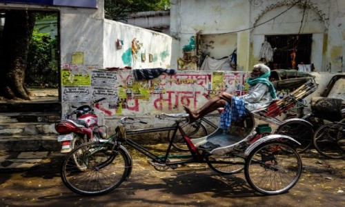 Zdjecie INDIE / pnoc / Varanasi / relaksu to czas