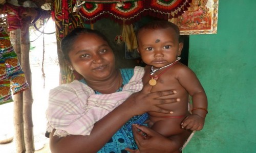 Zdjecie INDIE / Tamil Nadu / Dindigul / Kobieta z dzieckiem