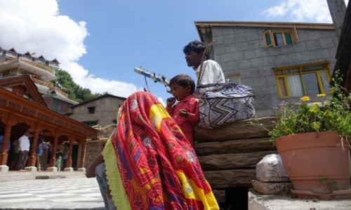 Zdjęcie INDIE / Manali / Manali / Grajek